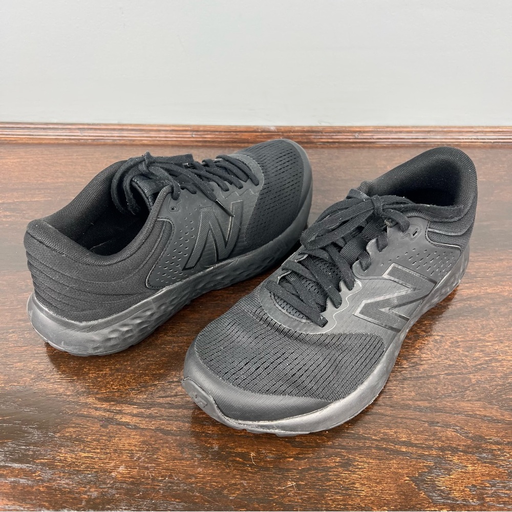 New Balance 520 V7 Sneakers Womens Running Shoes Size 9 Black